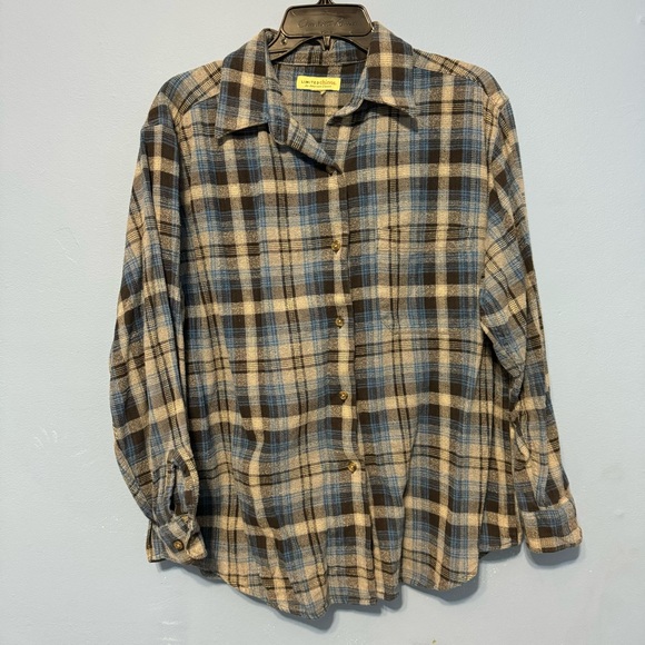 blue-black medium button down - Picture 1 of 4